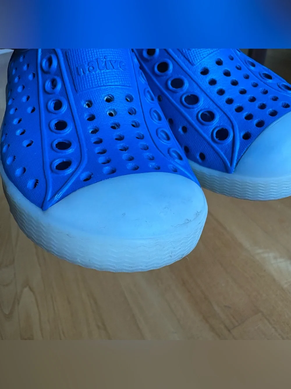 Native Jefferson slip-on sneakers Little Boys Shoes Royal Blue Kids Size C4